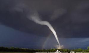 У США через торнадо без електрики сидять понад 60 тисяч чоловік