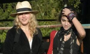 Мадонна записала пісню разом із донькою