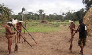 У джунглях Бразилії живе плем’я, яке не знає часу	