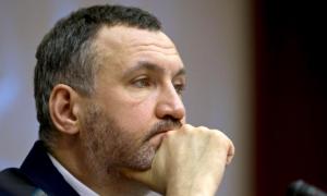 Ренат Кузьмін запевнив, що після слідчих дій лідера БЮТ відпустять