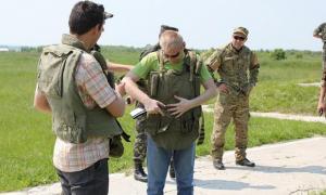 Волинські журналісти взяли в руки зброю