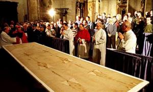 Туринська плащаниця – робота художника епохи Відродження	