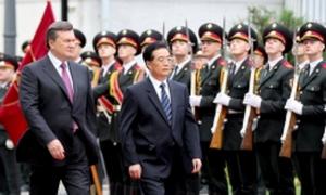 Україна цікавиться прямими інвестиціями і залізничним сполученням з Китаєм