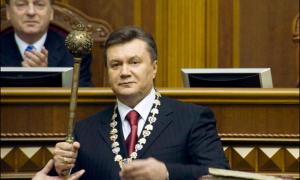 КС дозволив Віктору Януковичу ліквідувати суди