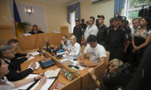 Тимошенко отримала попередження від судді