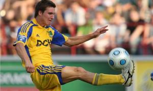 «Дніпро» купив півзахисника Дениса Олійника за 10 мільйонів євро	