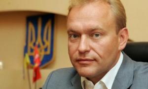 Главу Держфінпослуг підозрюють в отриманні хабара на півмільйона