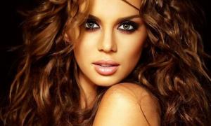 Анна Седокова вдруге стала мамою