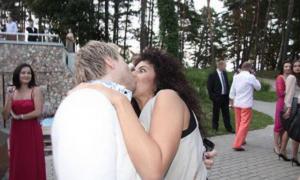 Микола Басков напав з поцілунком на Настю Каменських