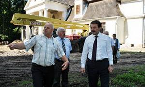 Садибу Липинського реконструюють «халтурно»