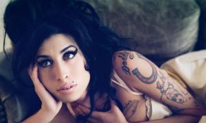 Емі Вайнхаус померла не від наркотиків