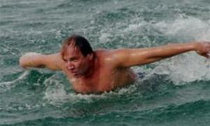 Український плавець дістався з Туреччини до Кіпру за 36 годин