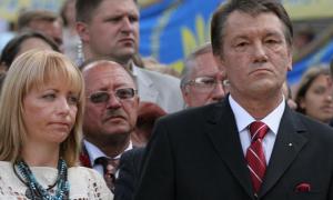 Віктор Ющенко виїжджає з держдачі у Конча-Заспі