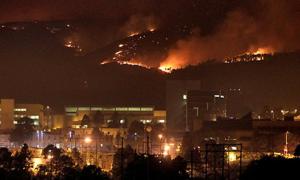 Падіння літака в Каліфорнії викликало масштабну пожежу