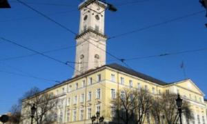 У Львівській міськраді депутатам заборонили пити і курити