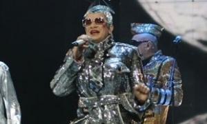 Вєрка Сердючка на українській вечірці у Венеції заспівала нову пісню