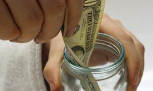 У серпні українці поклали в банки 18 мільярдів доларів