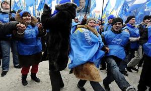 До Партії регіонів входить майже півтора мільйона українців?