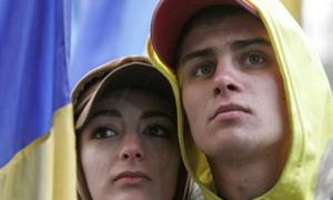За місяць українців стало менше на 5 тисяч