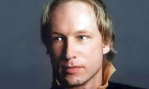 Норвезький суд ізолював Брейвіка ще на місяць