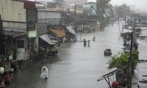 Через тайфун на Філіппінах евакуювали 50 тисяч людей