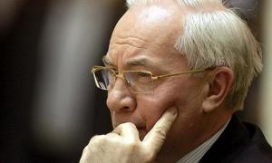 Азаров розраховує отримати нову ціну на російський газ з 2012 року