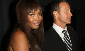 Доронін подарував Наомі Кемпбелл будинок у вигляді гігантського ока