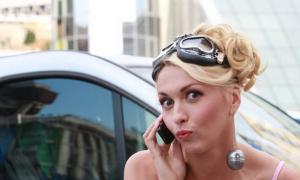 Суперблондинка Полякова народила другу дочку