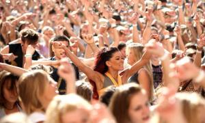 Руслана зняла кліп за участю 400 танцівників