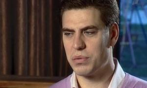 Дюжев приніс подарунки дівчинці, яку він збив