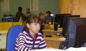 Українських школярів навчатимуть віртуально