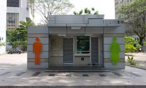 У Римі туристів заманюватимуть у туалети