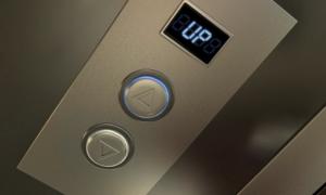 В ліфти Дніпропетровська проведуть Інтернет
