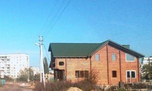 Олег Кіндер каже, що справу із підпалом його будинку ніхто не розслідує