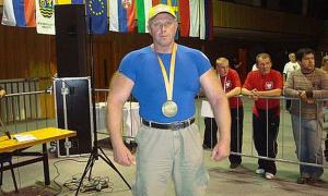 Чиновник Тернопільської облдержадміністрації став чемпіоном Євразії з пауерліфтингу 