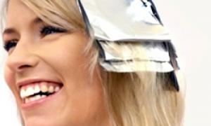 Фарба для волосся відправила жінку в кому