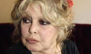 Бріджит Бардо погрожує Януковичу скандалом