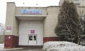 Чи виселять із приміщення студію танців «Естет»?