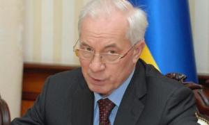 Азаров збільшив пенсії чорнобильцям до 5 тисяч