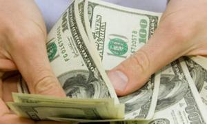 У листопаді українці купували менше валюти