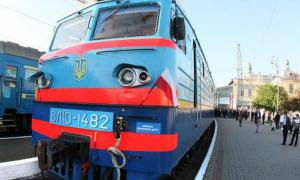Приватизації «Укрзалізниці» не буде, але тарифи на проїзд зростуть
