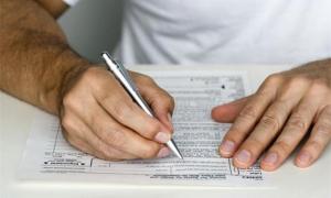 Податківці стежать за витратами українців