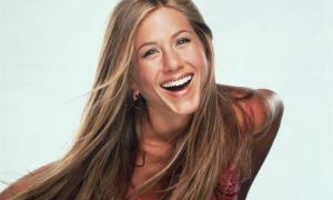 Дженніфер Еністон обігнала Мерилін Монро у рейтингу привабливості