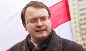 У Варшаві затримали колишнього суперника Лукашенка