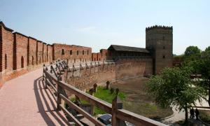 У Луцькому замку цілий тиждень проводитимуть безкоштовні екскурсії