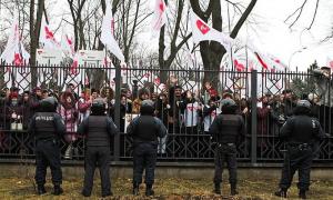 Суд проходить без Тимошенко і журналістів