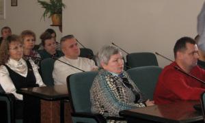 Рівненським депутатам розповіли, що в Луцькраді іноді передають депутатські картки

