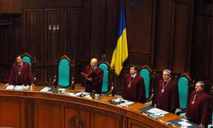 Конституційний суд дозволив у судах розмовляти російською