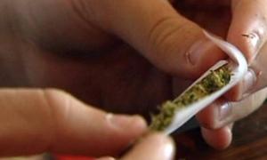 Влада Голландії заборонить туристам вживати наркотики