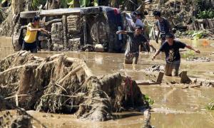 Шторм у Філіппінах забрав життя майже 1000 людей